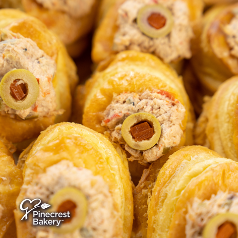 Party Platter Pastelitos: Vol-Au-Vent Tuna